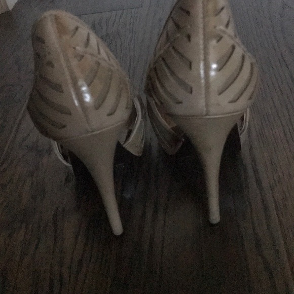 Bcbgeneration Heels - Picture 3 of 5